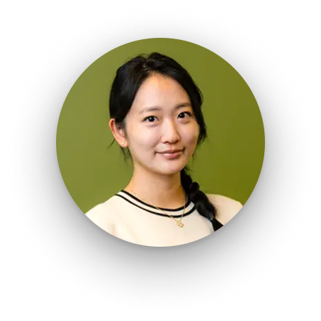 Headshot of Esther Kim